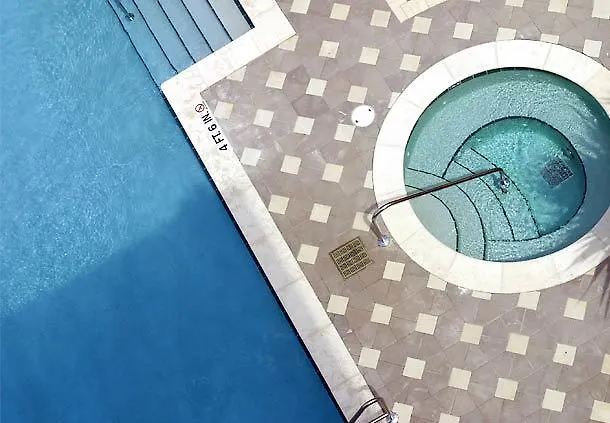 Hotel Courtyard Miami Dadeland 3*