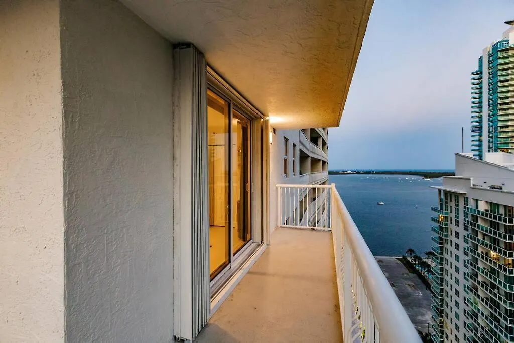 Appartement Upscale Brickell 3 Bedroom With Water Views And Free Parking *