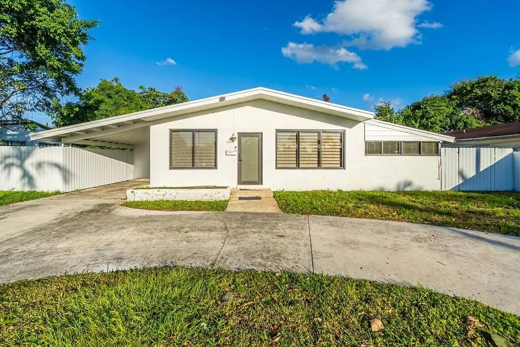 Modern Home, Heated Pool Hot-tub, 12min To Ocean Villa Miami