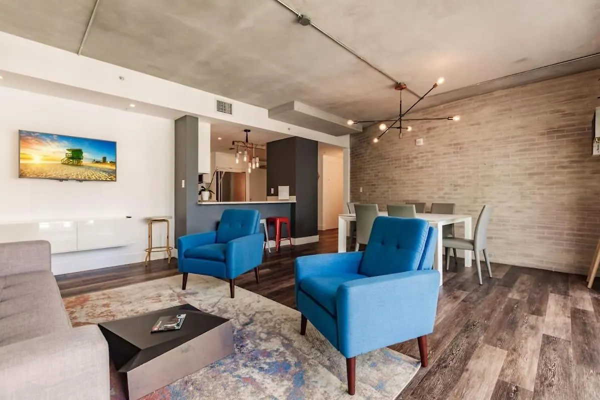 Mia Loft- Industrial Vibes Parking & Amenities Apartment