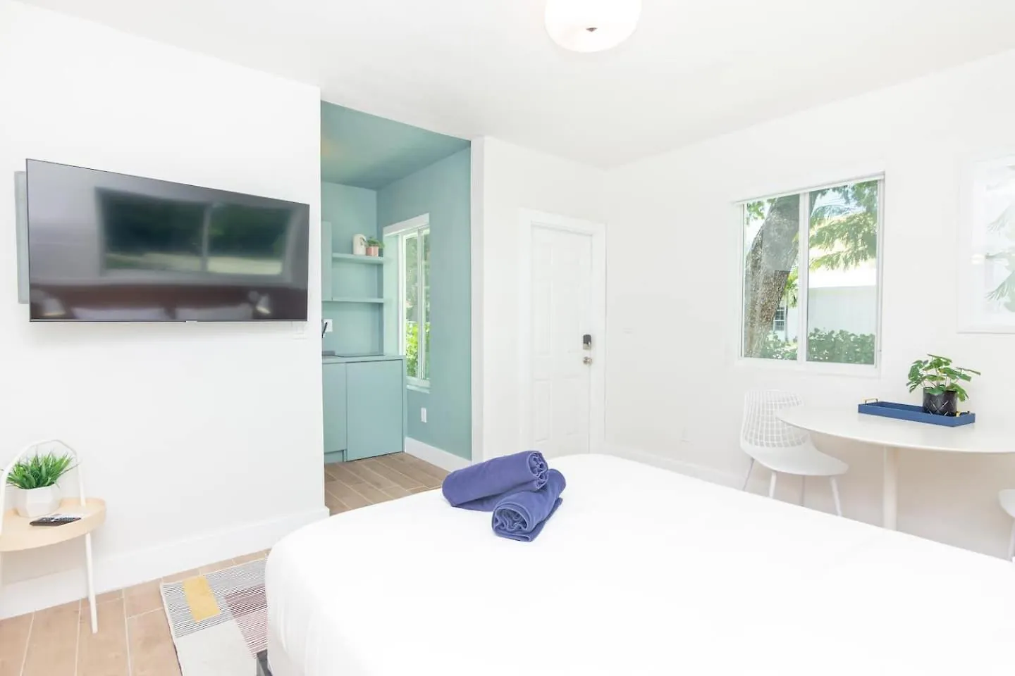 Newly Renovated Stylish In El Portal #2 * Miami