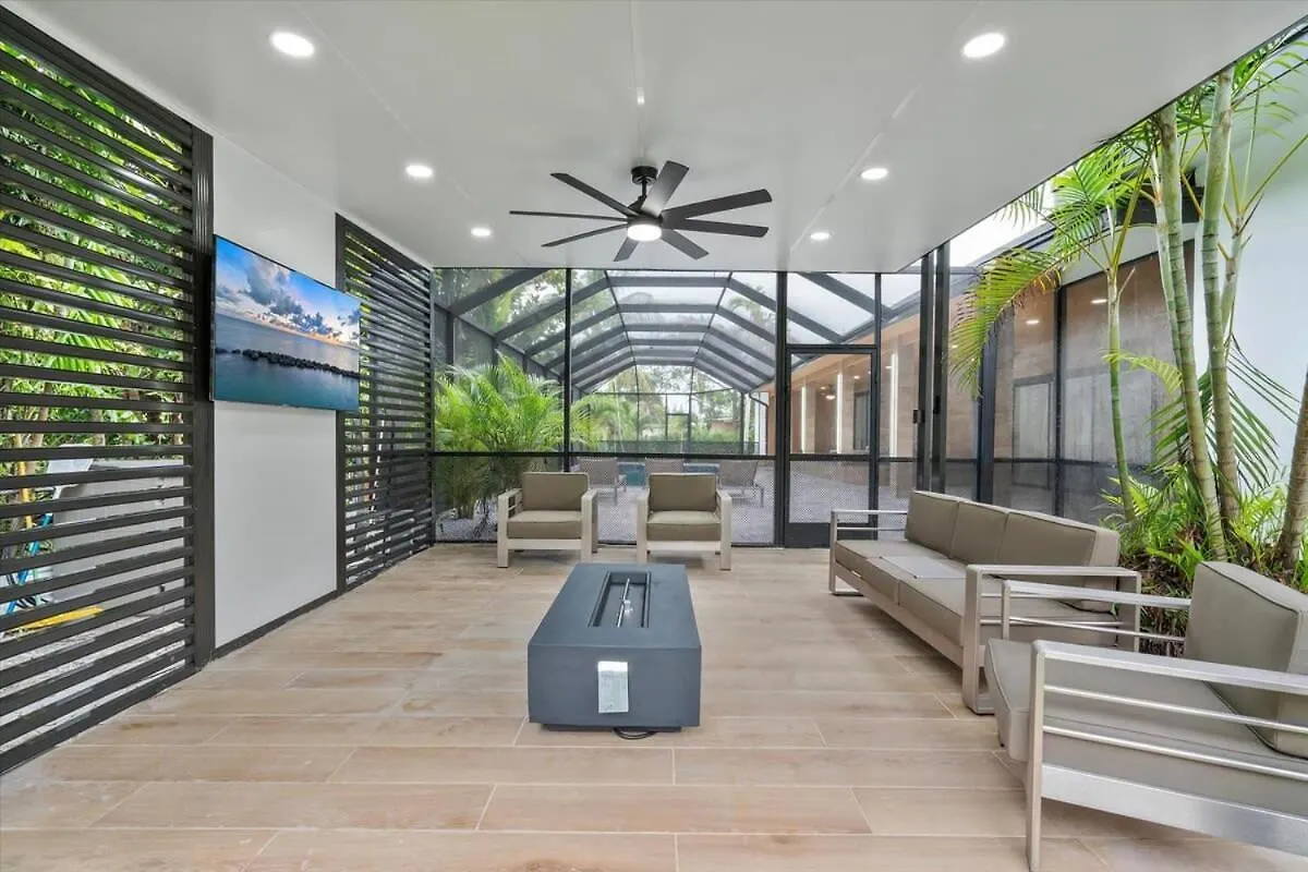 Villakobo Heated Pool Golf Tennis Crocodile Holiday home Miami