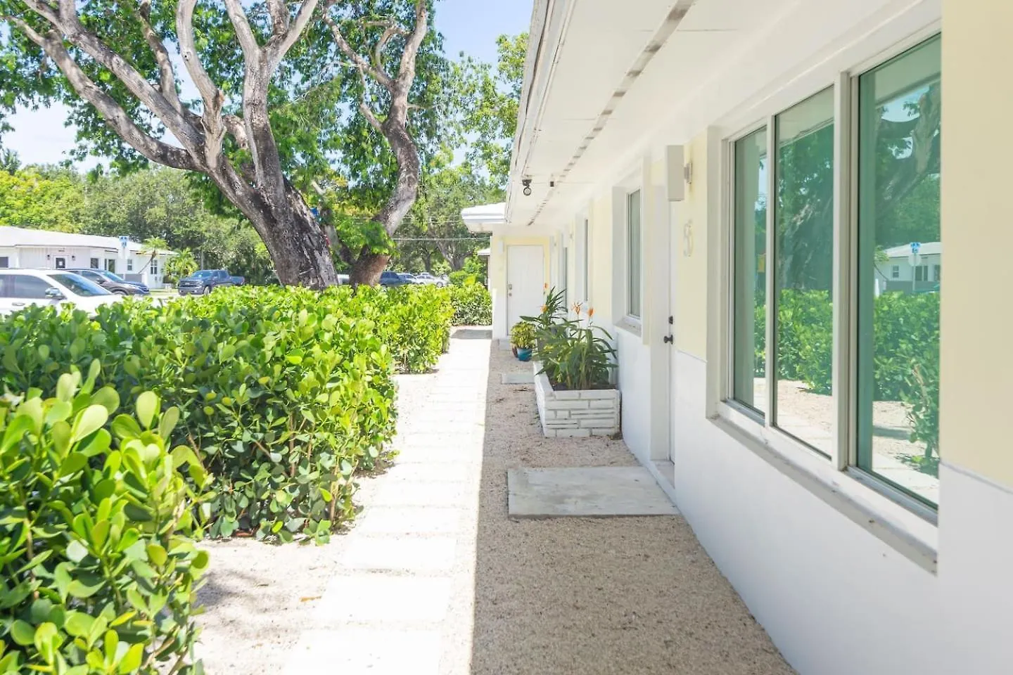 Apartment Newly Renovated Stylish In El Portal #2 Miami