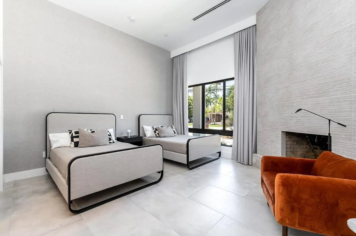 Super Modern Waterfront Paradise Near The Сasa de vacaciones *