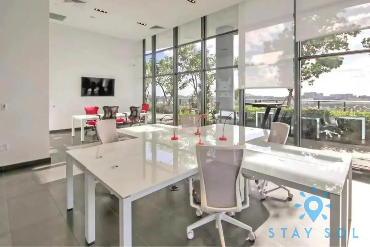 Modern Gem - View - Free Parking Appartement *
