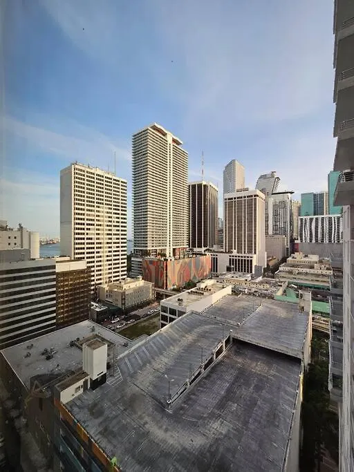 Downtown Elegance. 17th Floor Yotelpad 아파트 마이애미