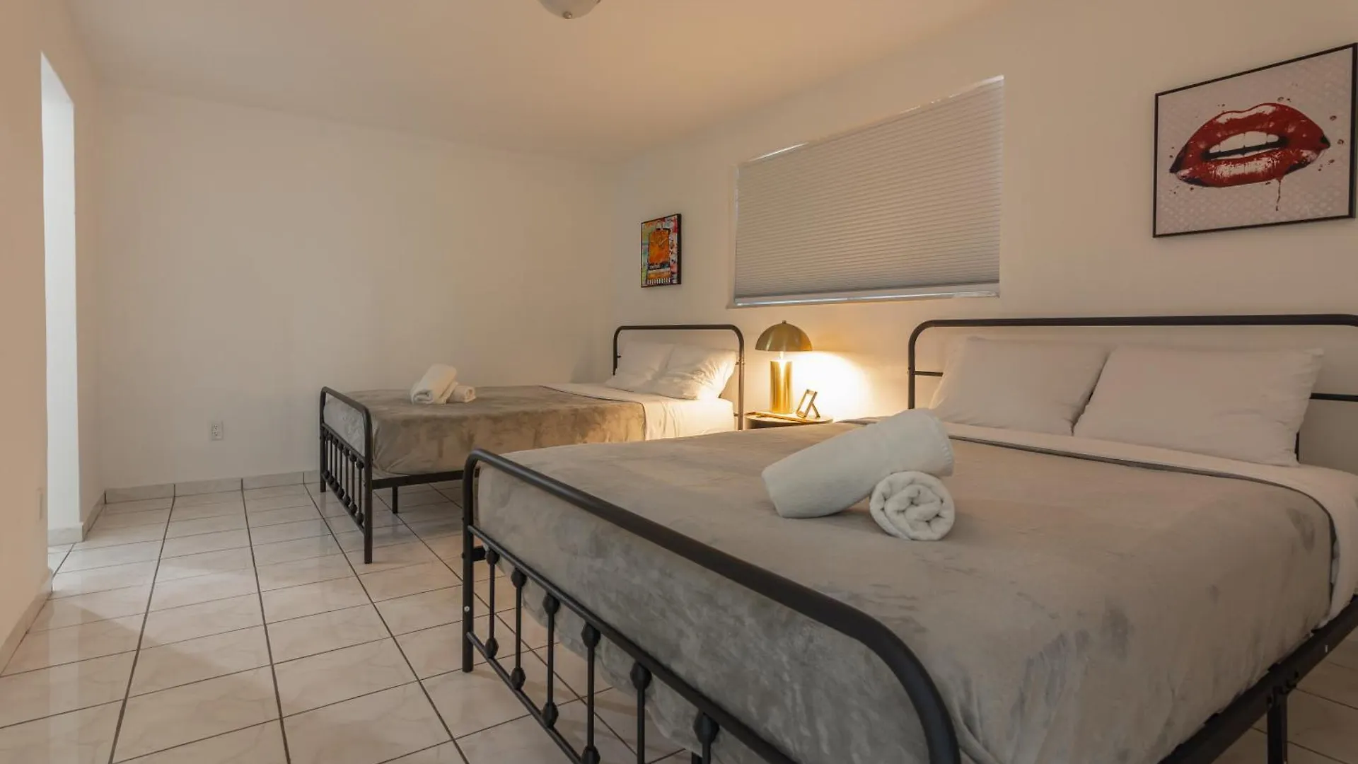 One Bedroom - With Parking & Balcony - Heart Of Wynwood *