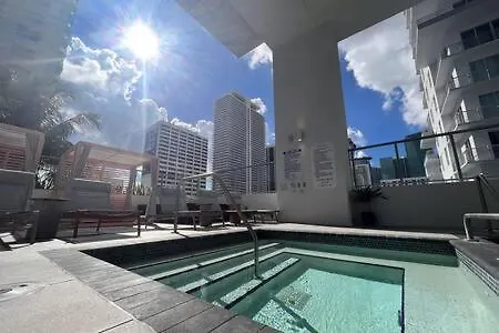 Explore Miami's Heat - Cozy Pool & Gym 公寓 迈阿密