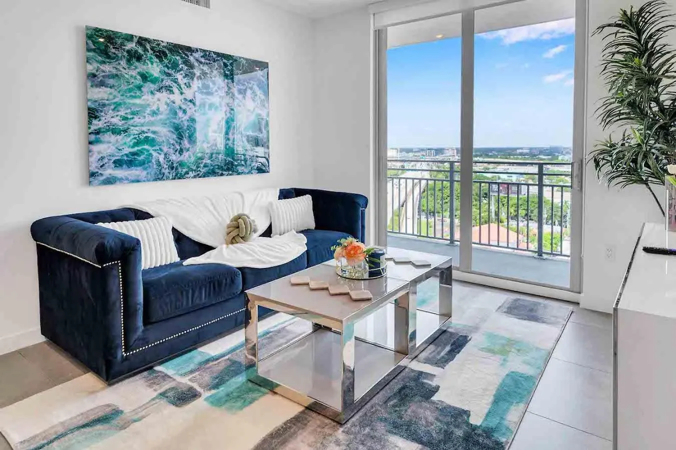 Amazing 3 Bed Unit In Dwntwn With Free Parking 아파트