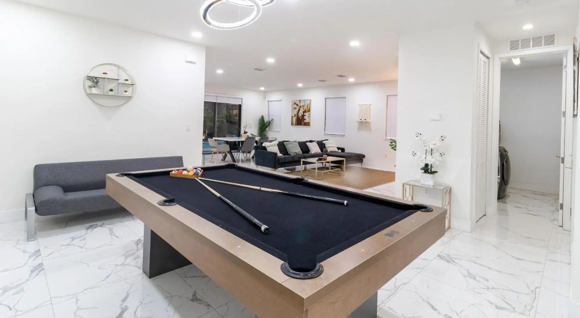 Tropical Wjacuzzi Big Terrace & Billiards Villa