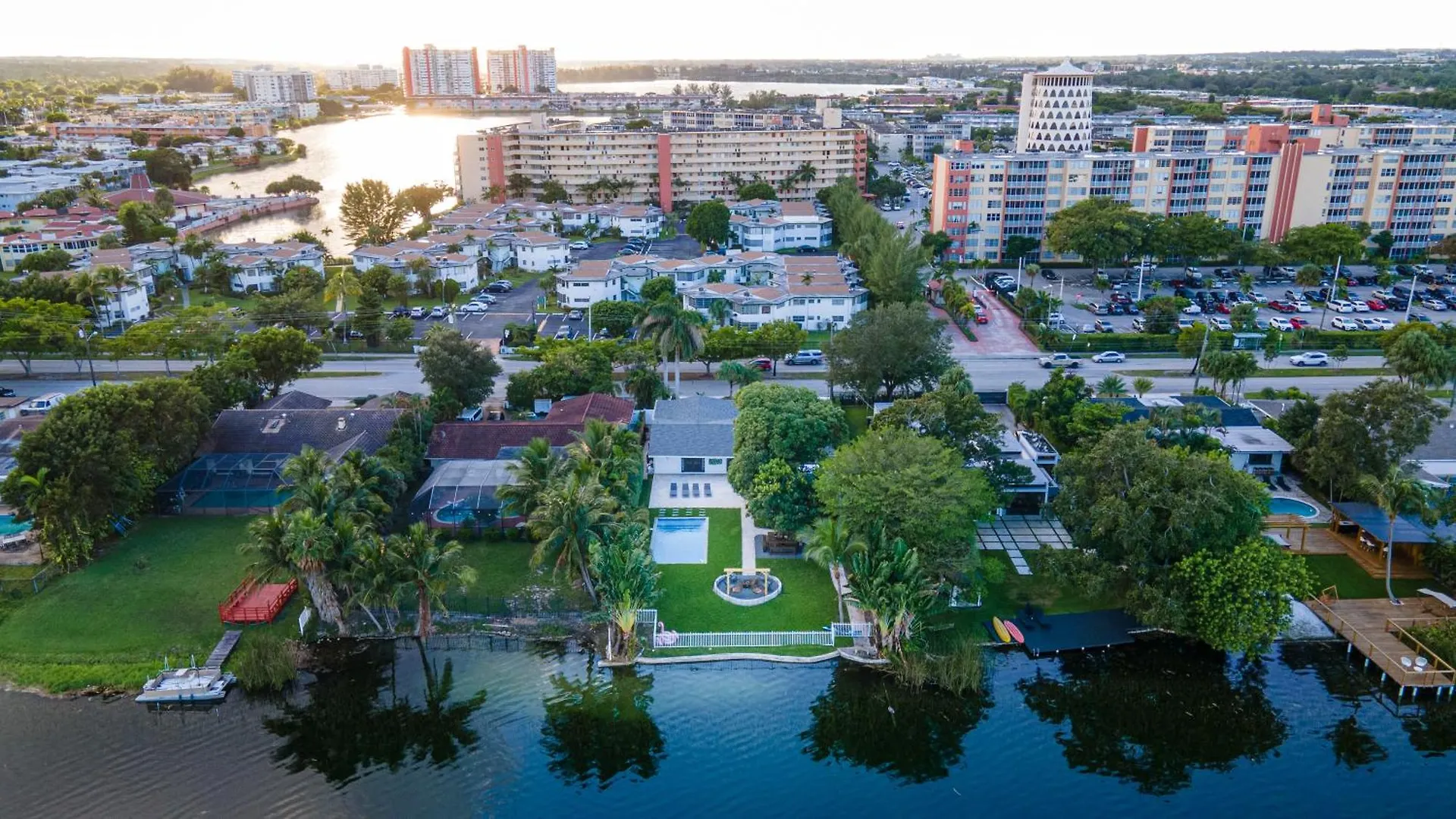 Lakefront And Paddle Board Tgh Villa Miami