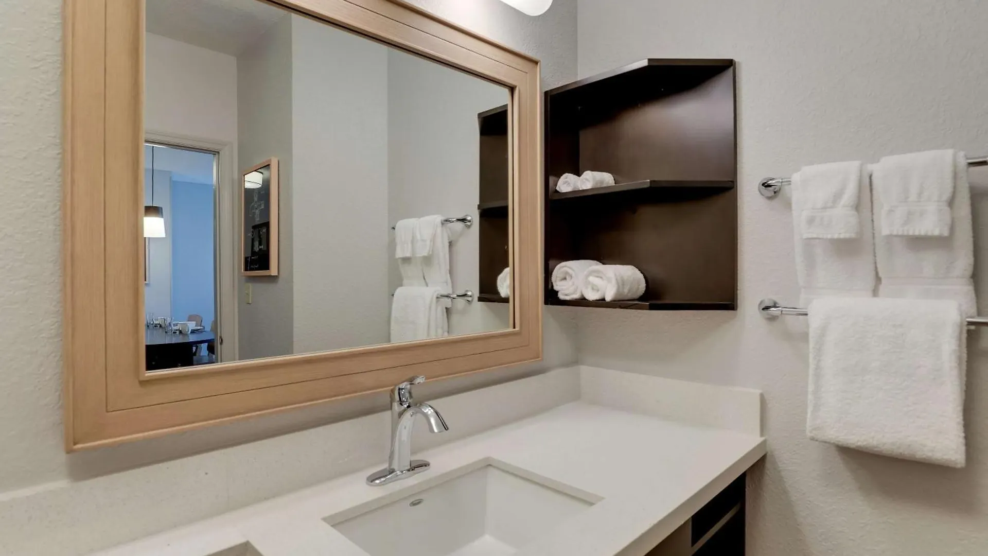 Hotell Sonesta Simply Miami Airport 2*