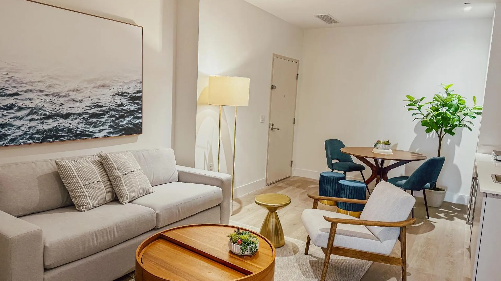 Smart Brickell Aparthotel