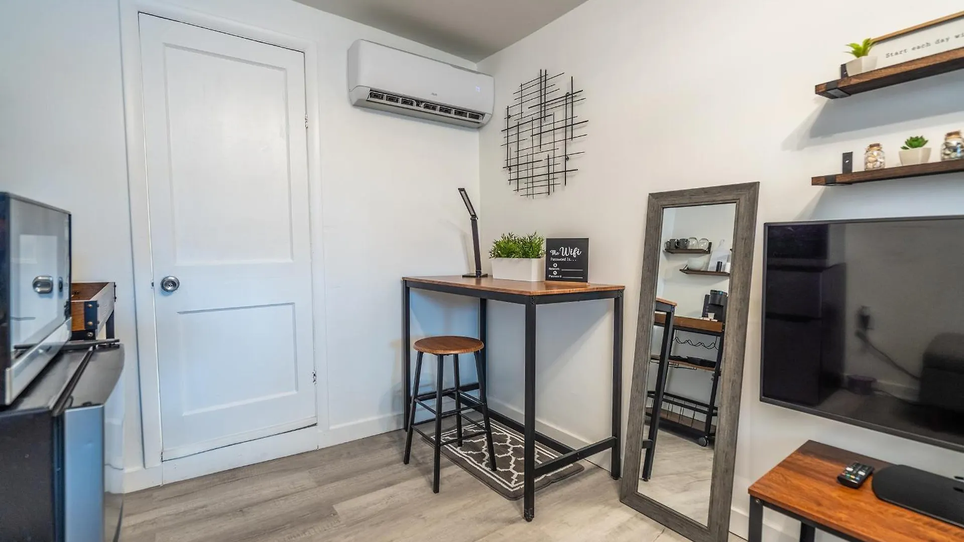Appartamento Cozy W/gated Parking Miami