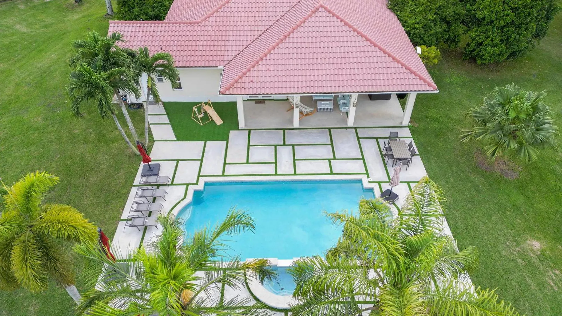 Saddle Ranch Pool And Modern Grounds Tatil Evi