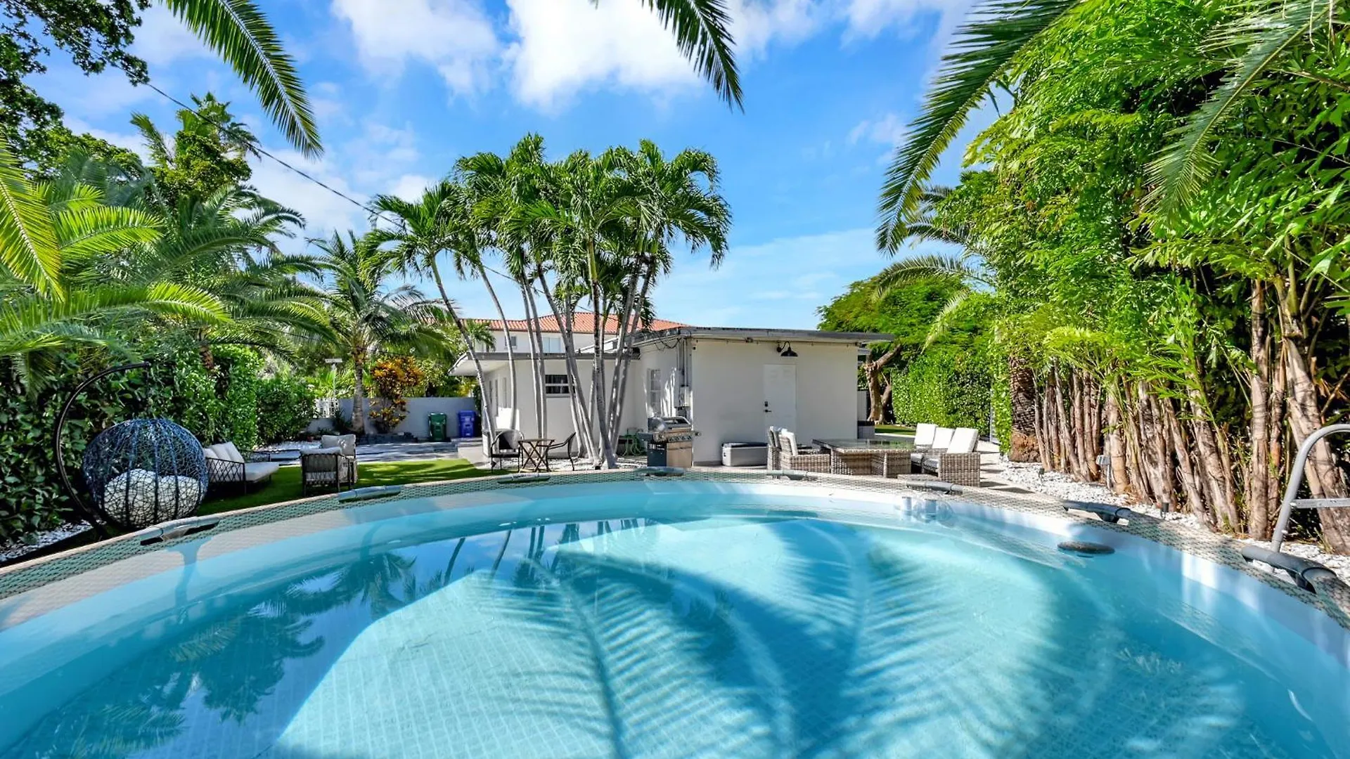 别墅 The Gatsby House At World-class Brickell *