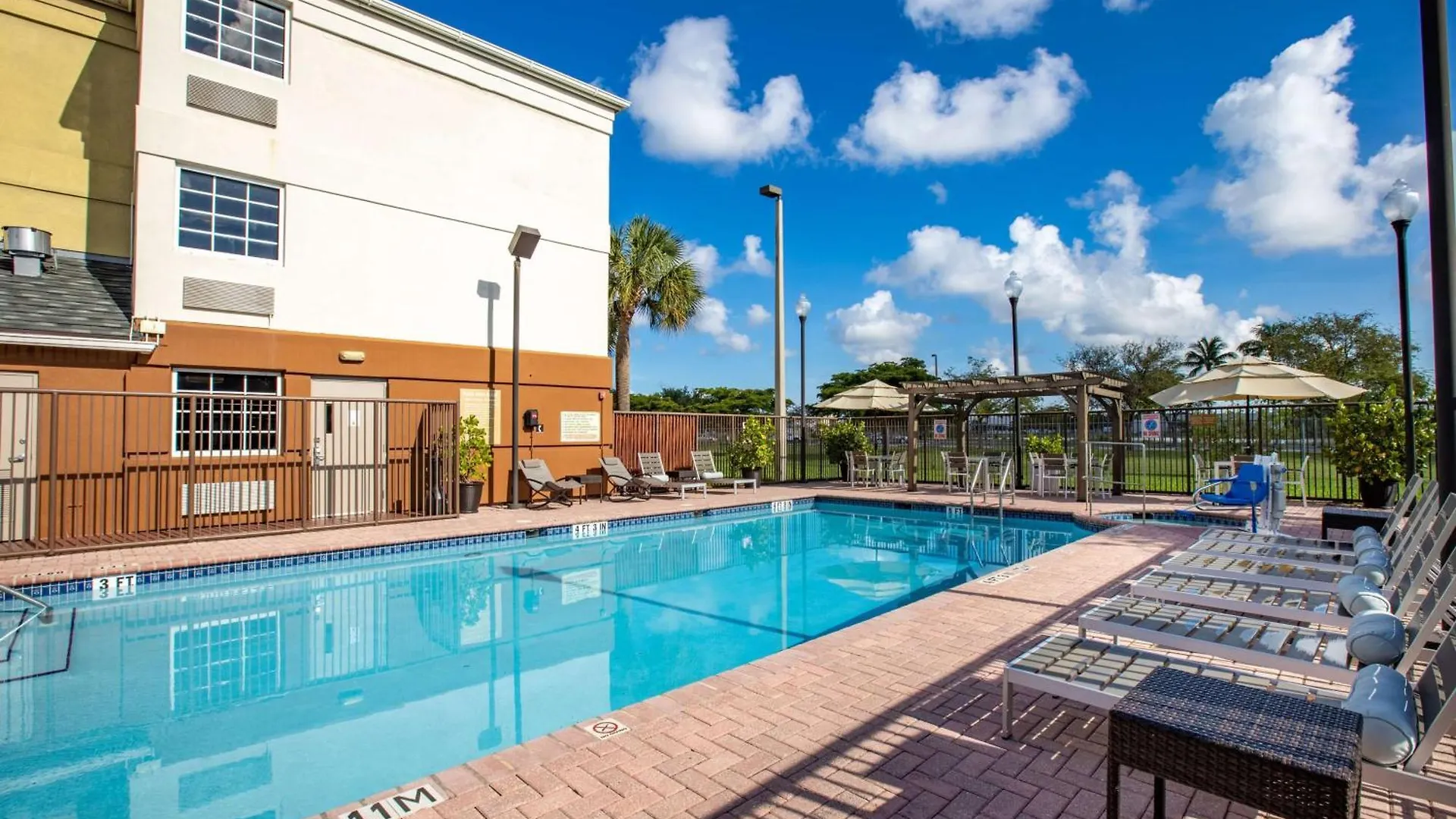 Sonesta Simply Miami Airport Hotell Doral