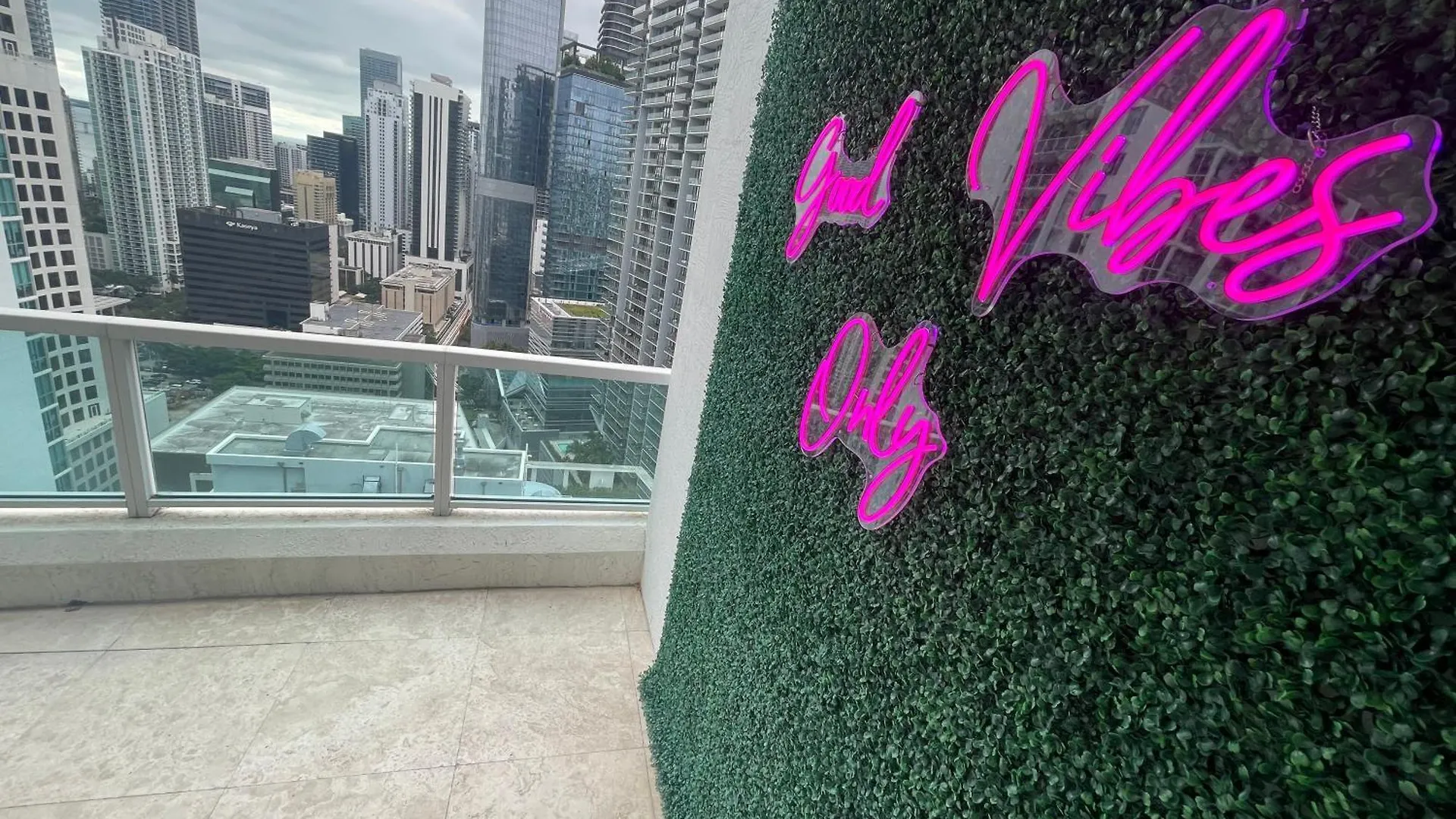 Luxury Mona Lisa Loft, Center Of Brickell *