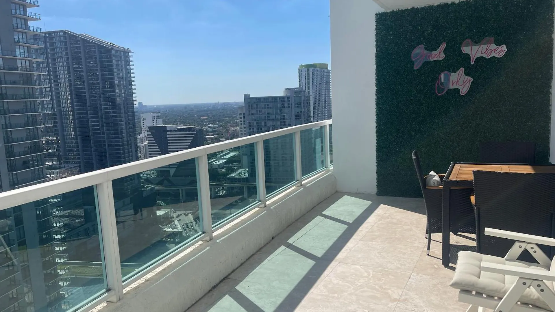 Luxury Mona Lisa Loft, Center Of Brickell