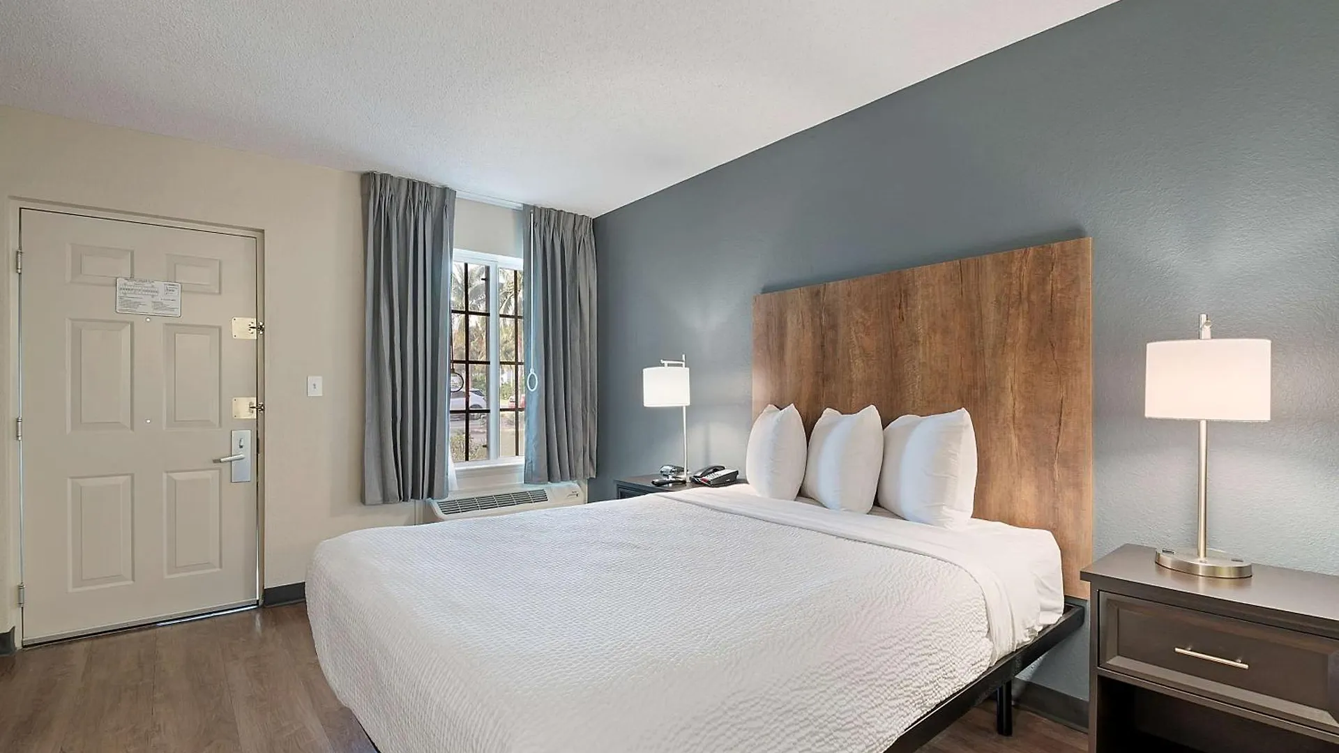 Extended America - - Airport - Blue Lagoon Hotel Miami