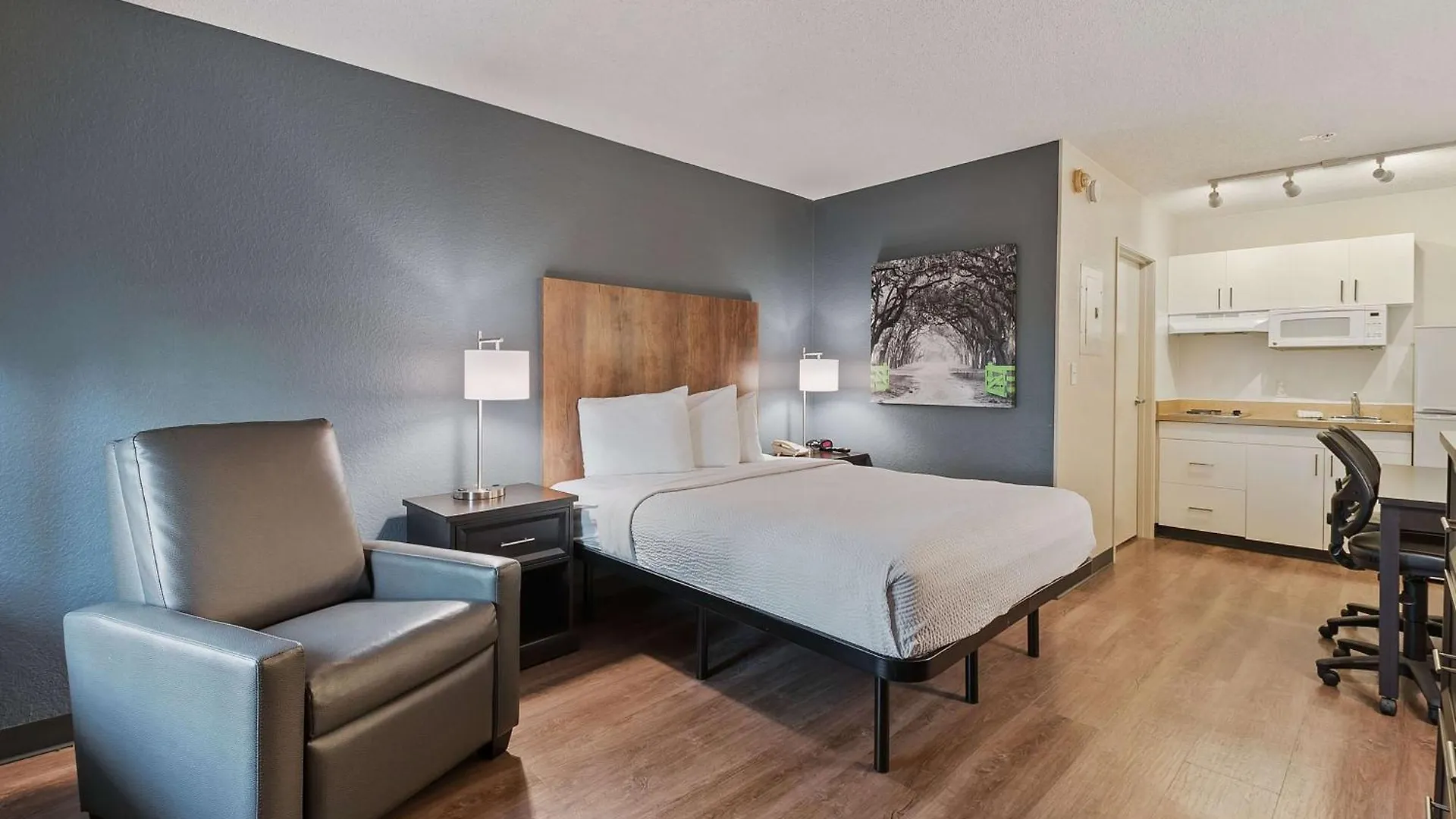 Hotel Extended America - - Airport - Blue Lagoon 2*