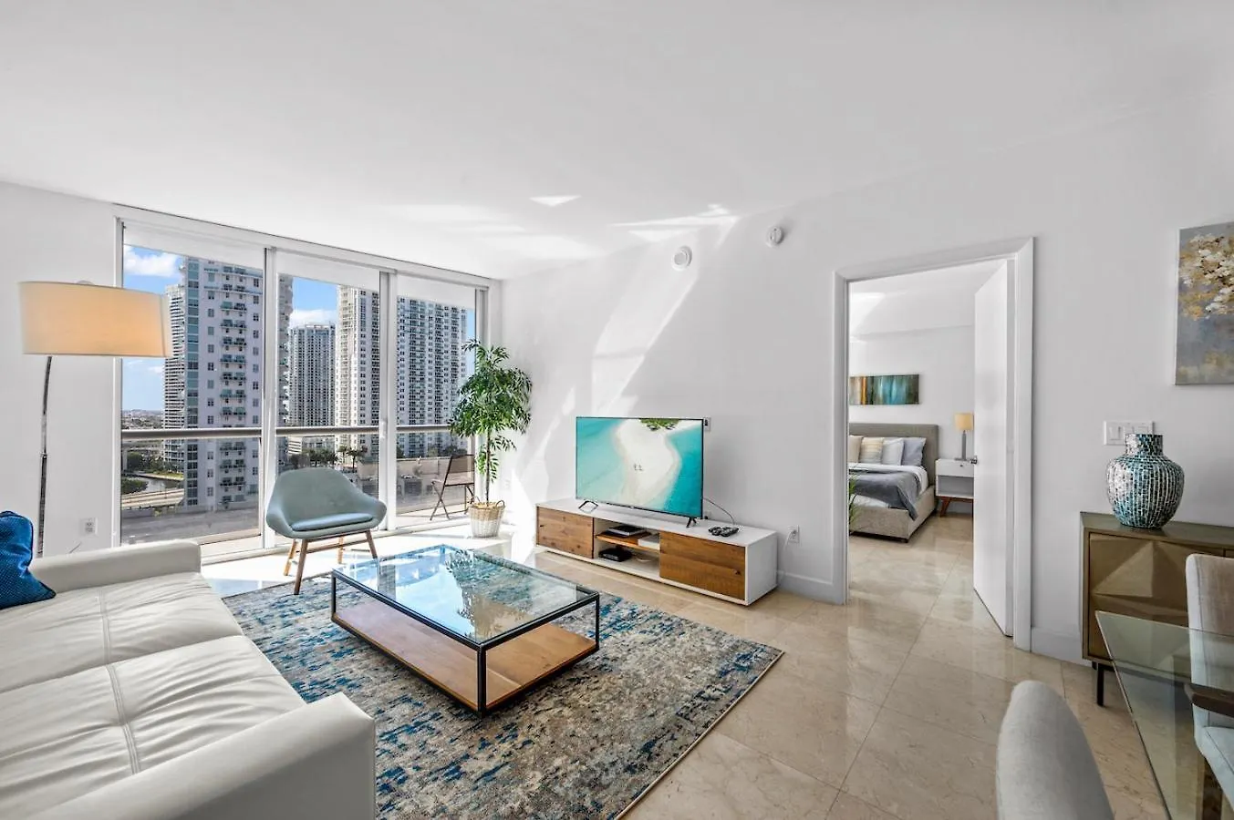 *w Icon Brickell- Luxury 2br Highrise Corner Condo** Aparthotel *