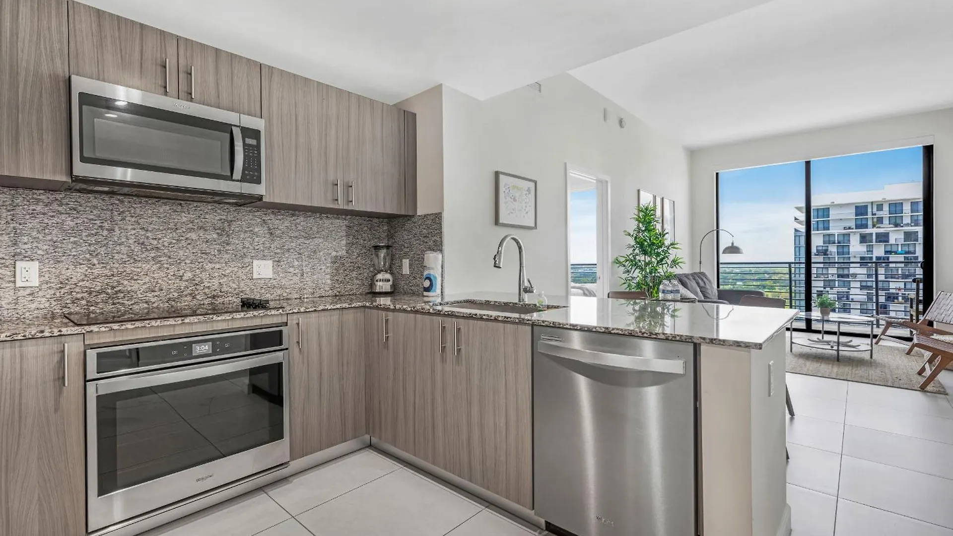 Modern Downtown Doral One-bedroom With Golf Course Views * Miami
