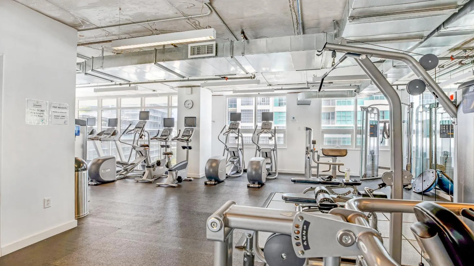 Modern 2-bd In The Heart Of Midtown