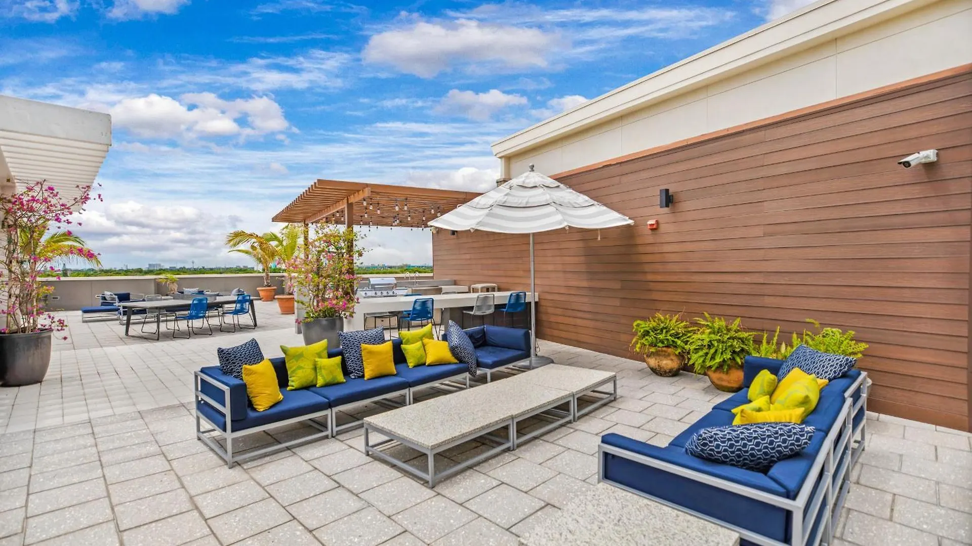 アパート Modern 2-bd In The Heart Of Midtown