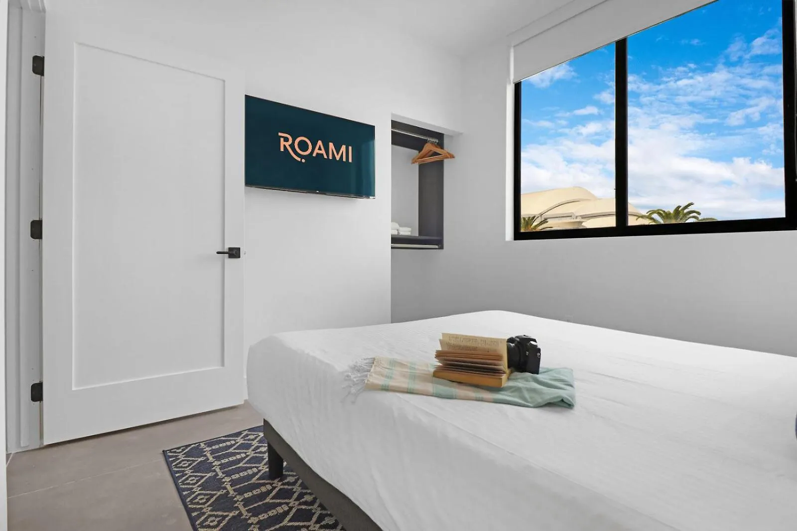 Apartment Roami At Metro Park Miami