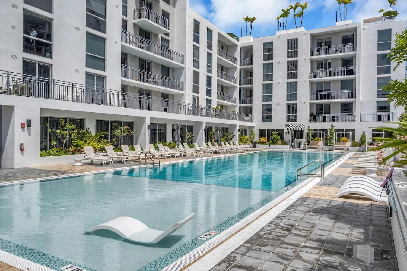Modern Unit In Downtown With Free Parking Apartment Miami