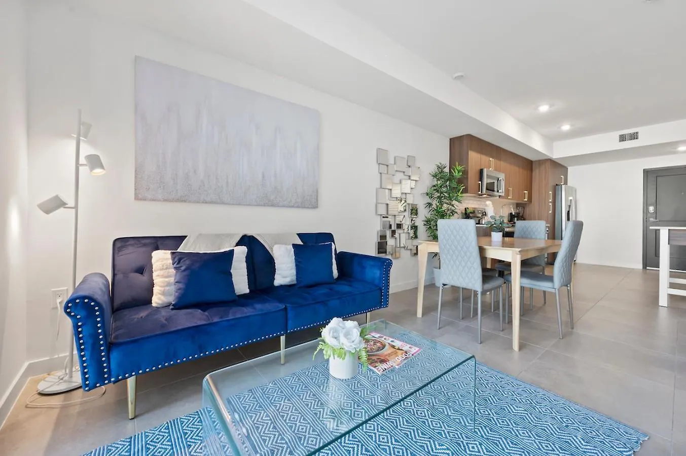 Modern Unit In Downtown With Free Parking Miami