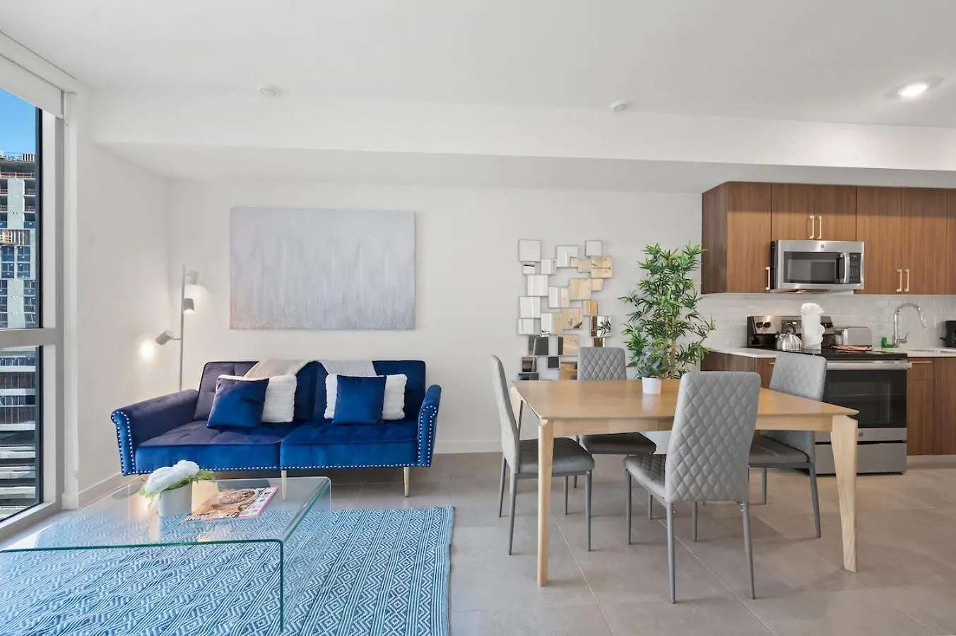 Modern Unit In Downtown With Free Parking Miami