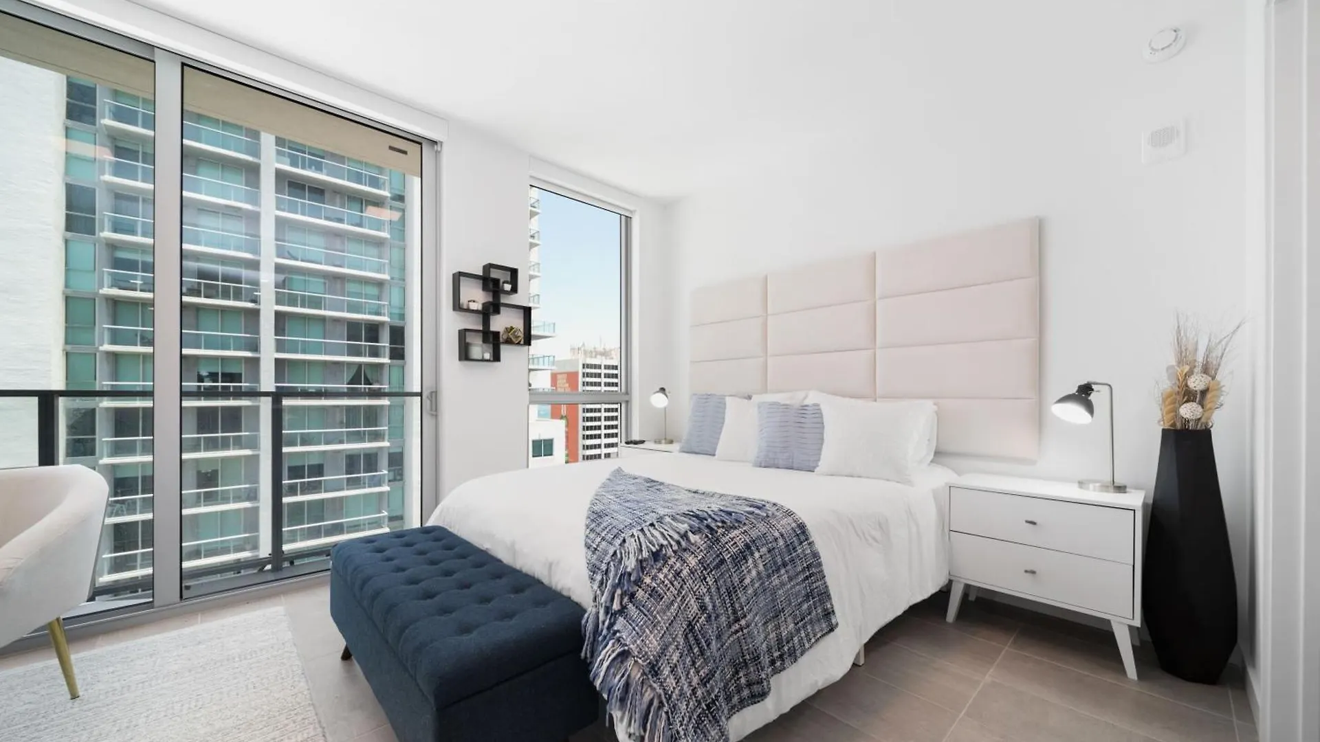 227 Condominium By Ionica Apartment