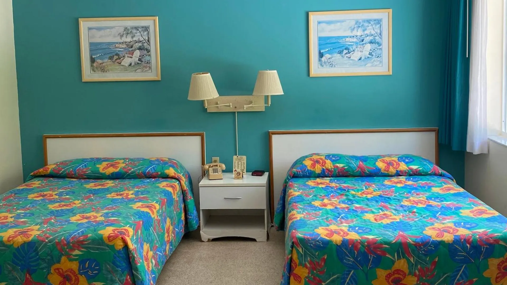 Silver Sands 3*