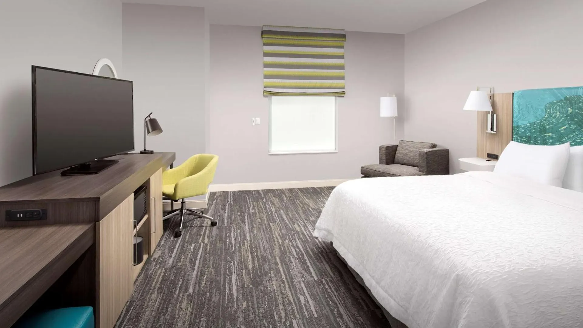 Hotel Hampton Airport East