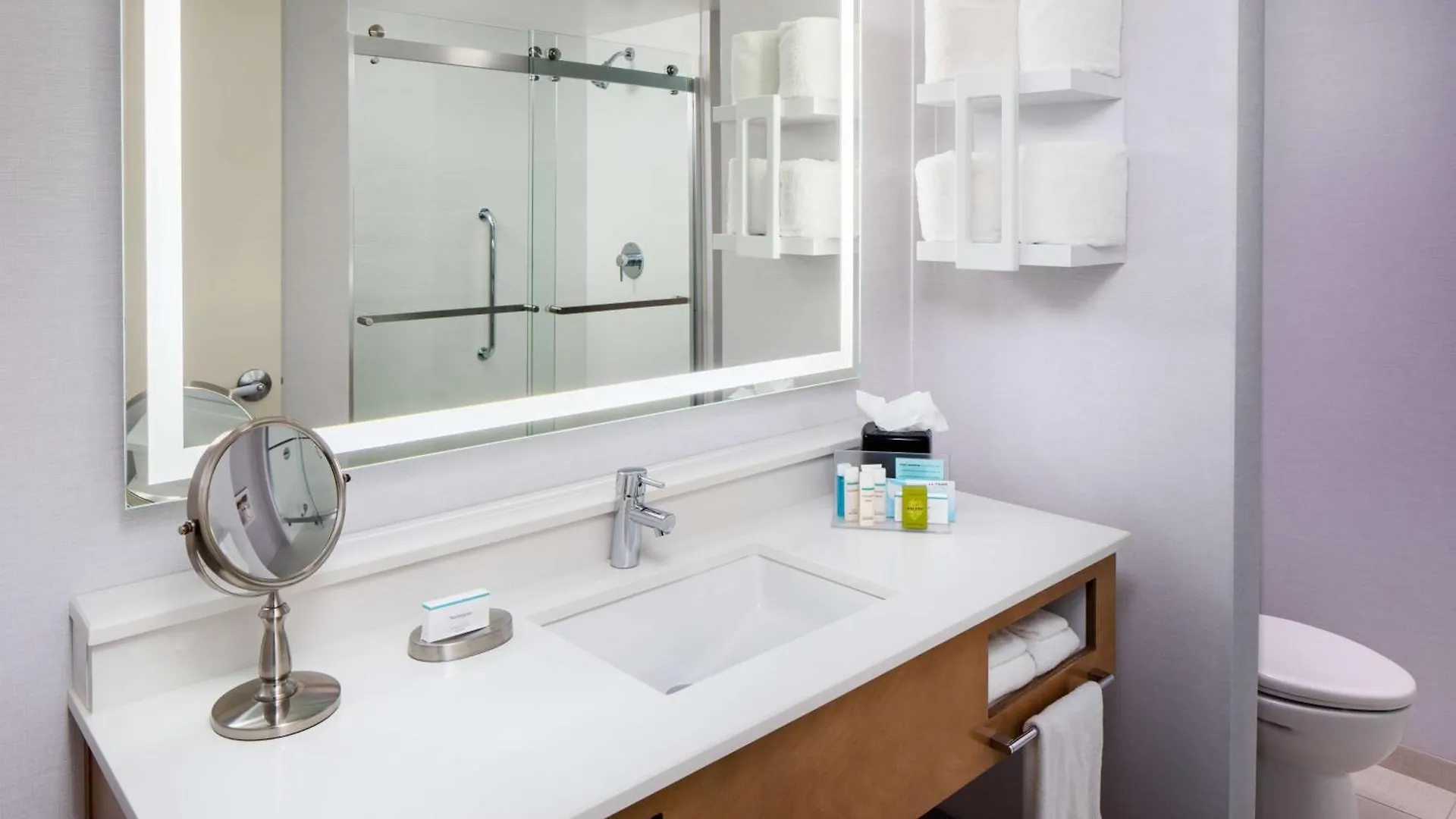 Hampton & By Hilton Downtown/brickell Miami