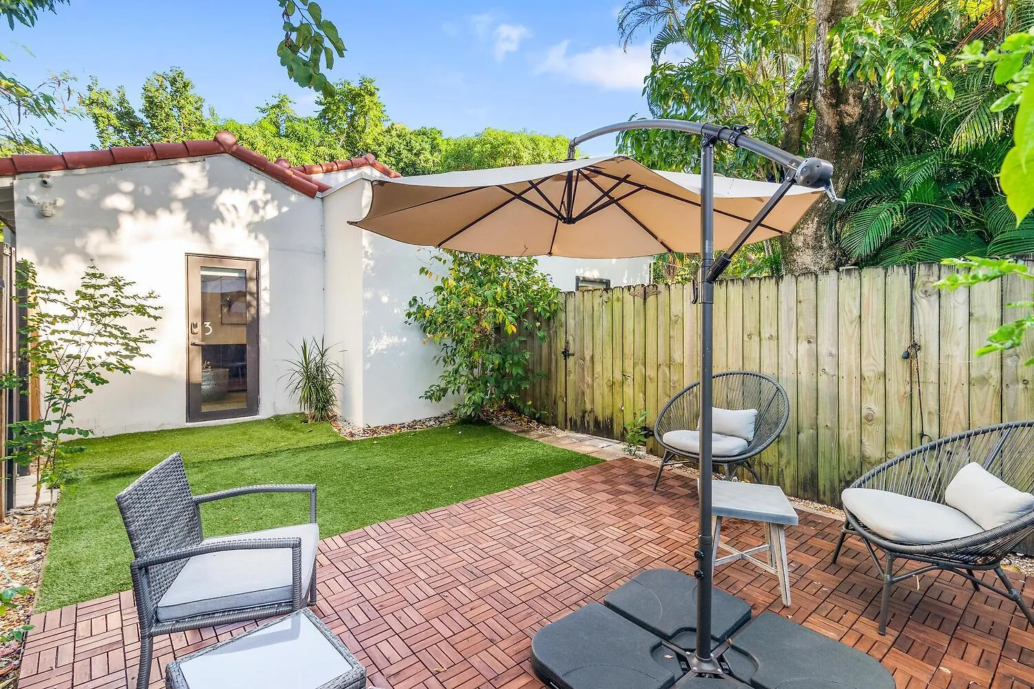 Enjoy Modern Oasis Private Patio - Near * Miami