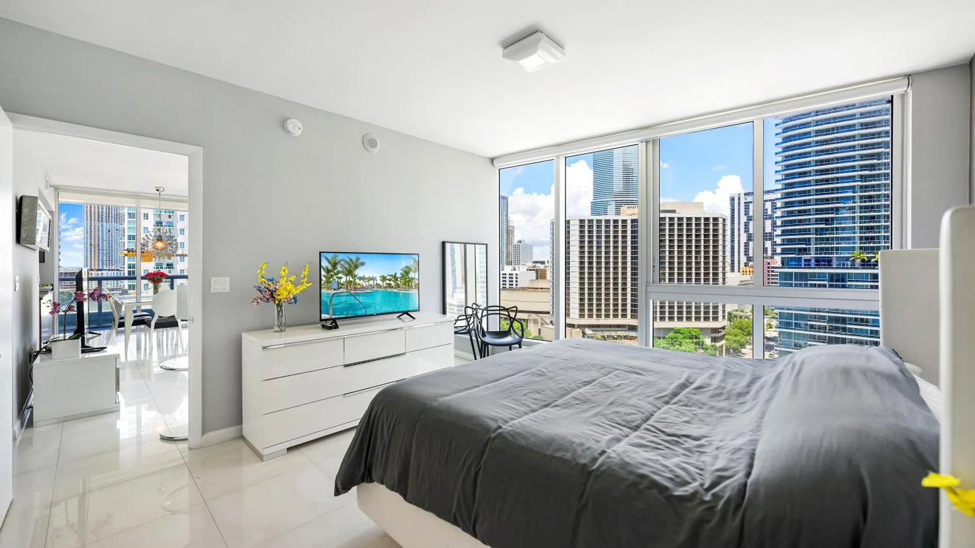 Icon Brickell In Downtown 2bd 2ba Miami