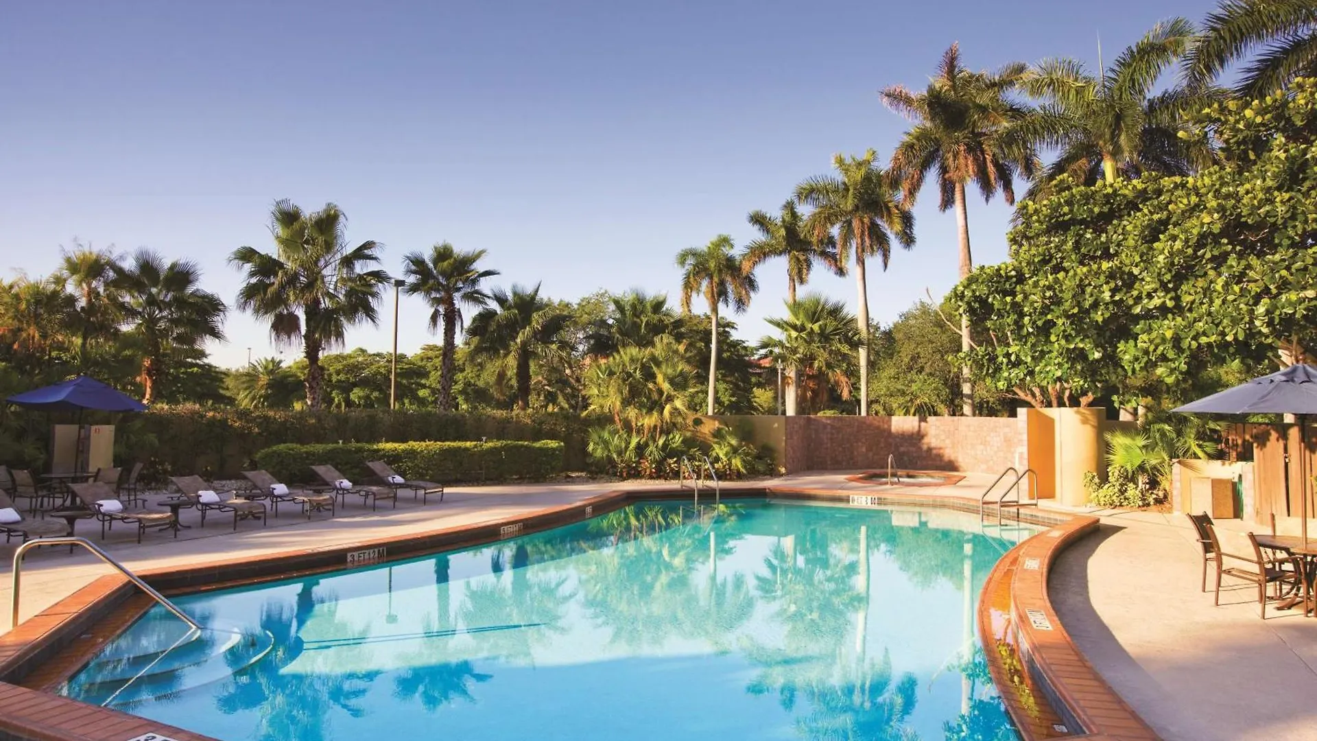 Doubletree By Hilton Miami Airport & Convention Center
