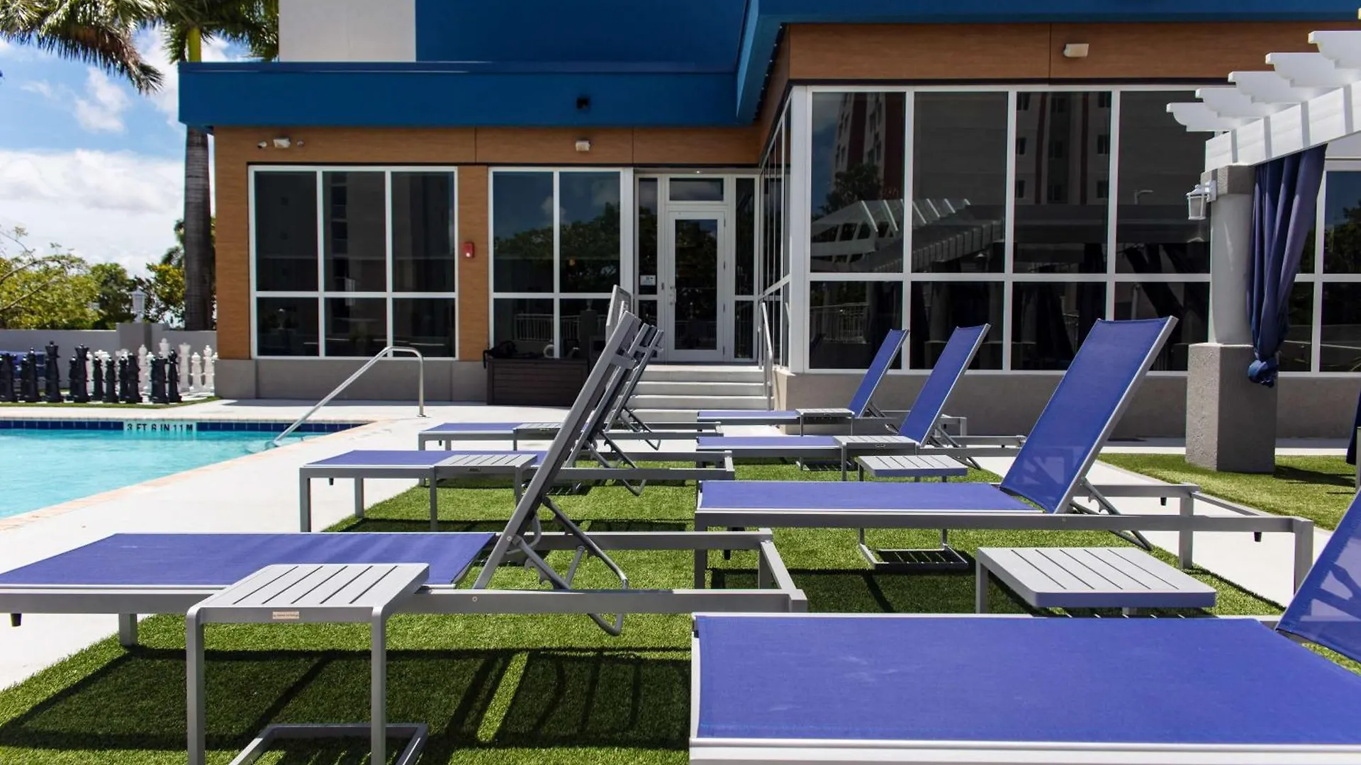 Ξενοδοχείο Hampton & Airport South/blue Lagoon 3*