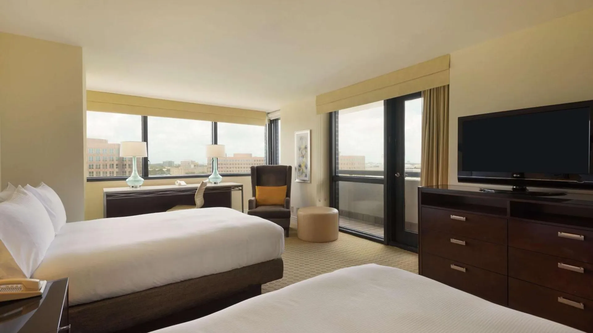 Hilton Airport Blue Lagoon Hotell Miami