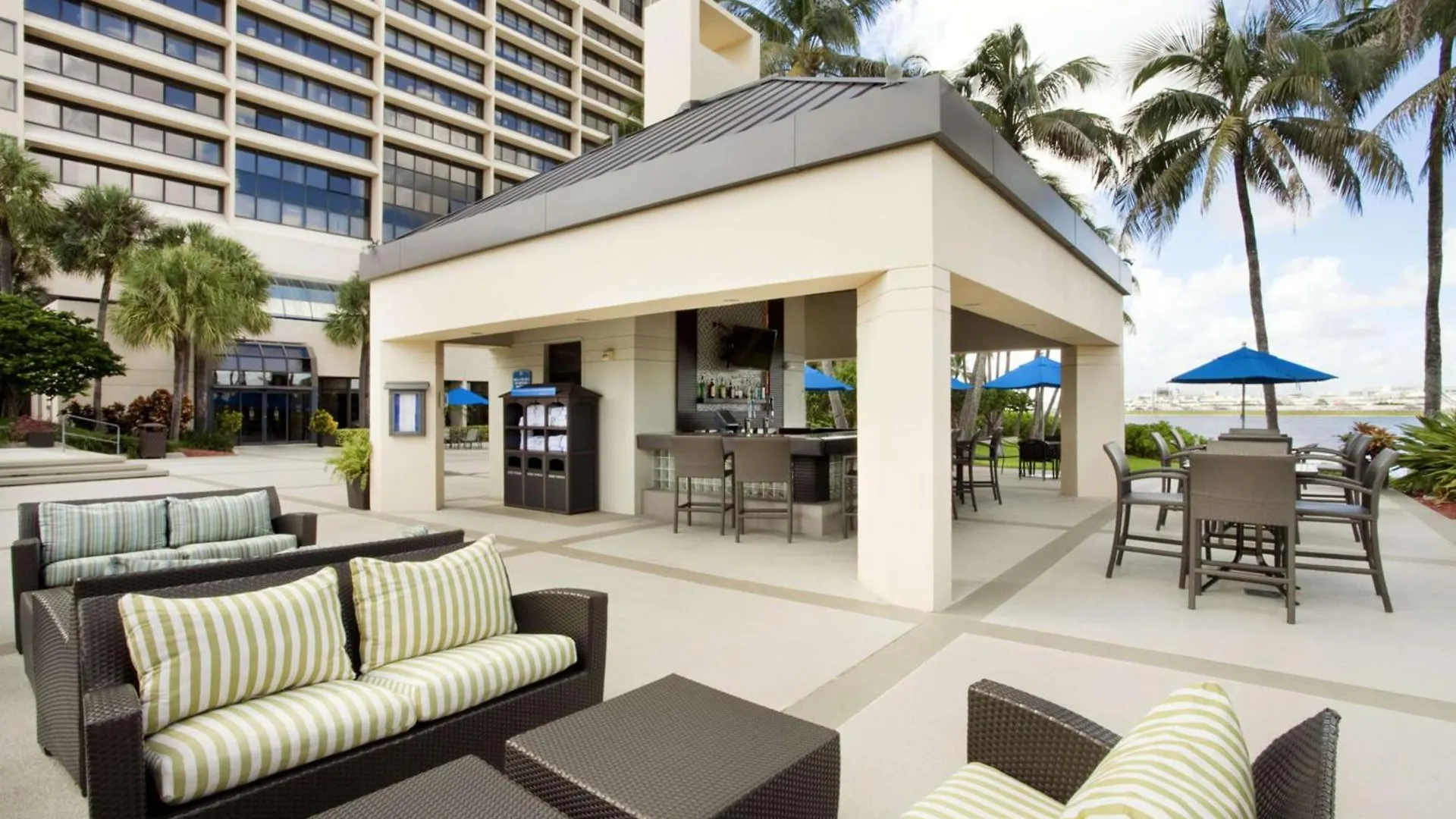 Hilton Airport Blue Lagoon Hotell Miami