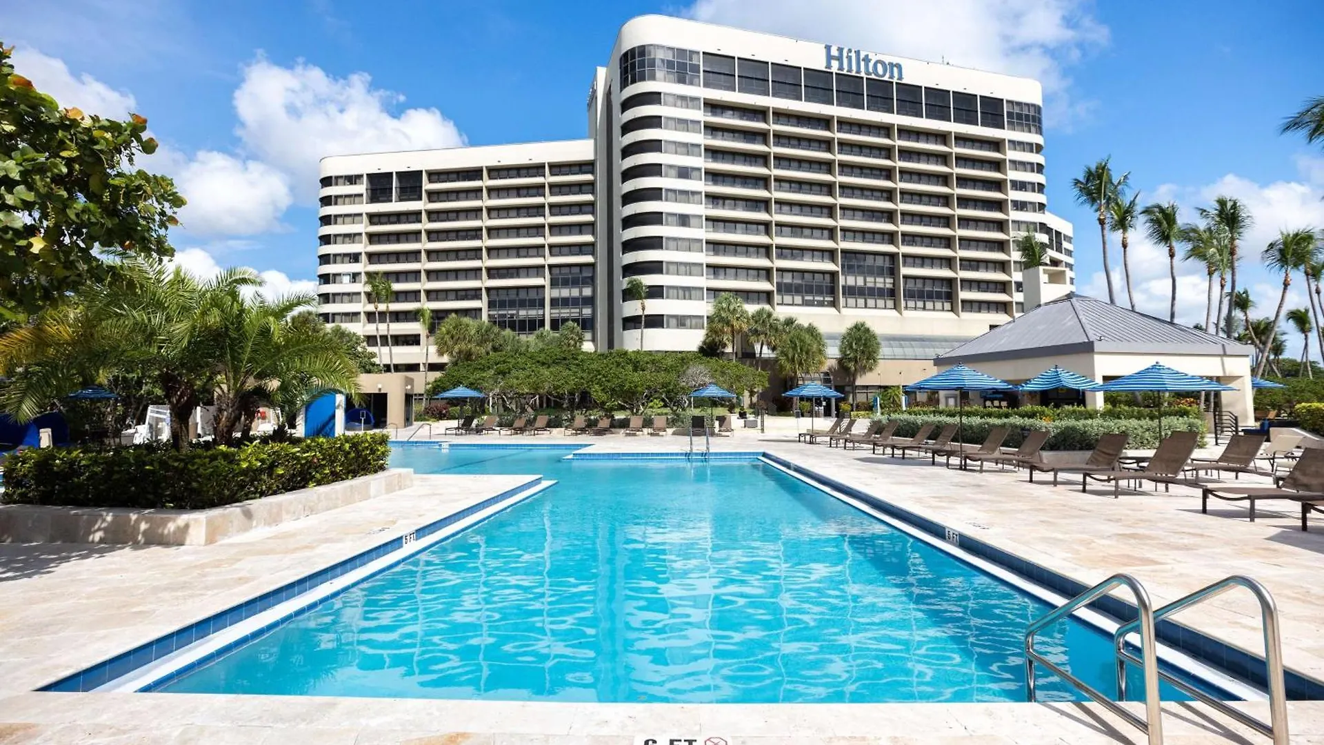 Hotell Hilton Airport Blue Lagoon 4*
