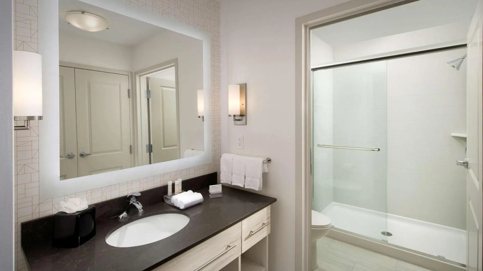 Hotel Homewood By Hilton Downtown/brickell 3*
