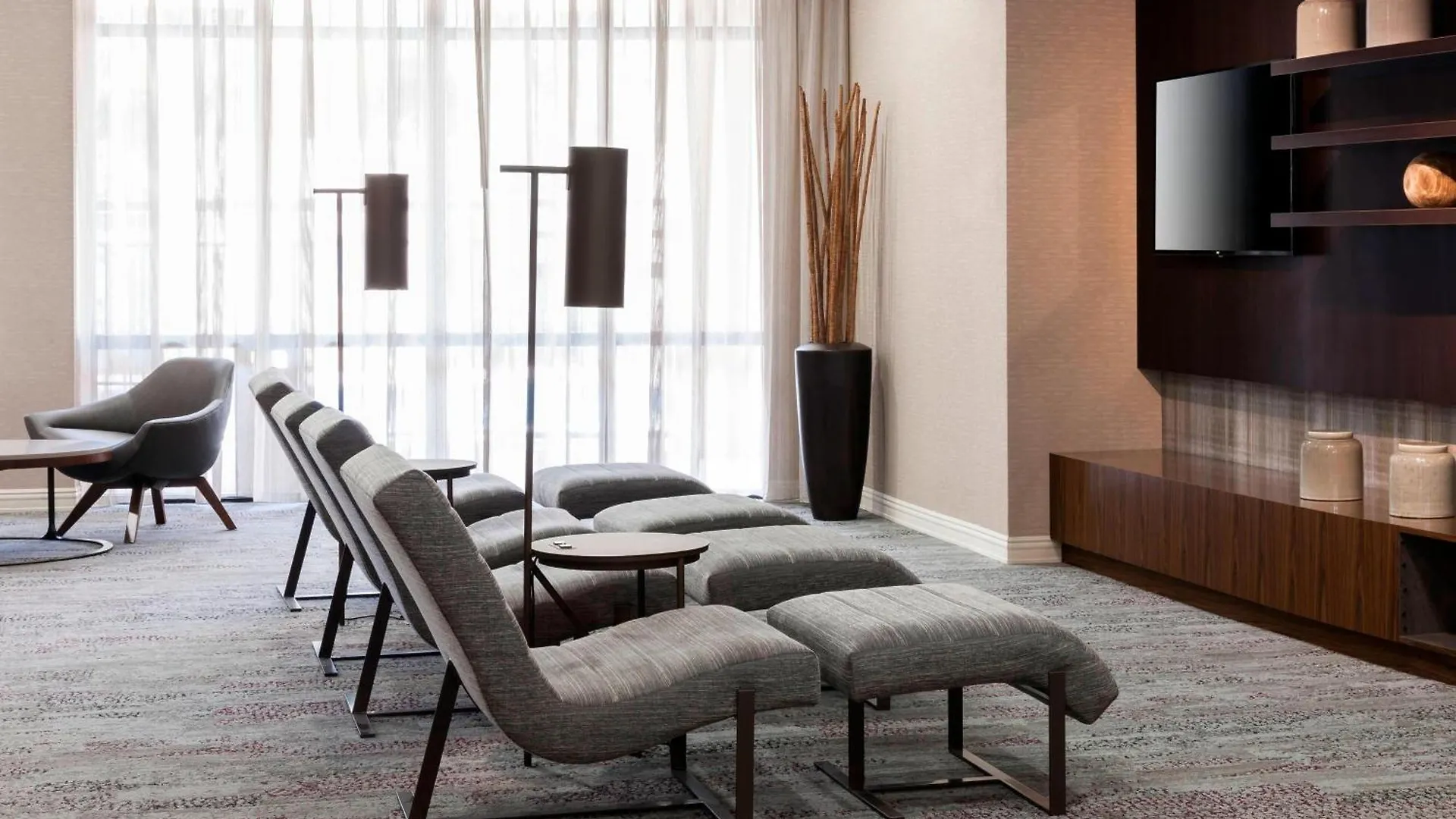 Hotel Courtyard By Marriott Miami At Dolphin Mall