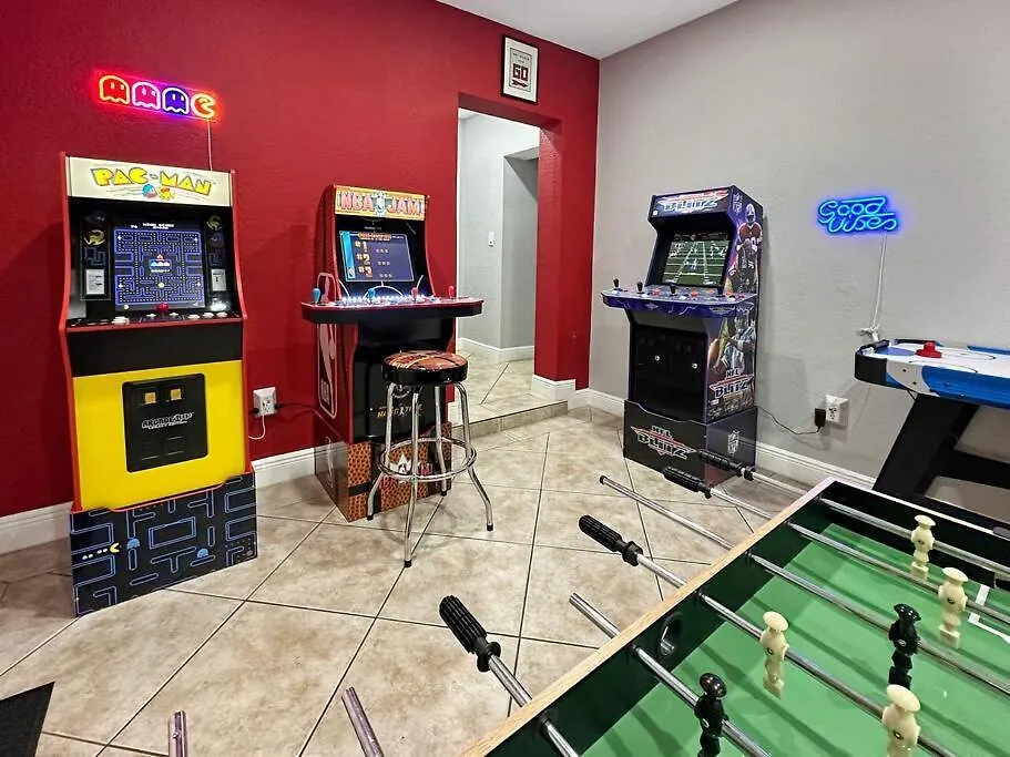 Hébergement de vacances Escape Gameroom, Bar, Bbq, Spacious,king Bed, Luxury Mattresses, Near Beach, 6 Blocks Away From Bars, Nite Clubs, Res, Shops *