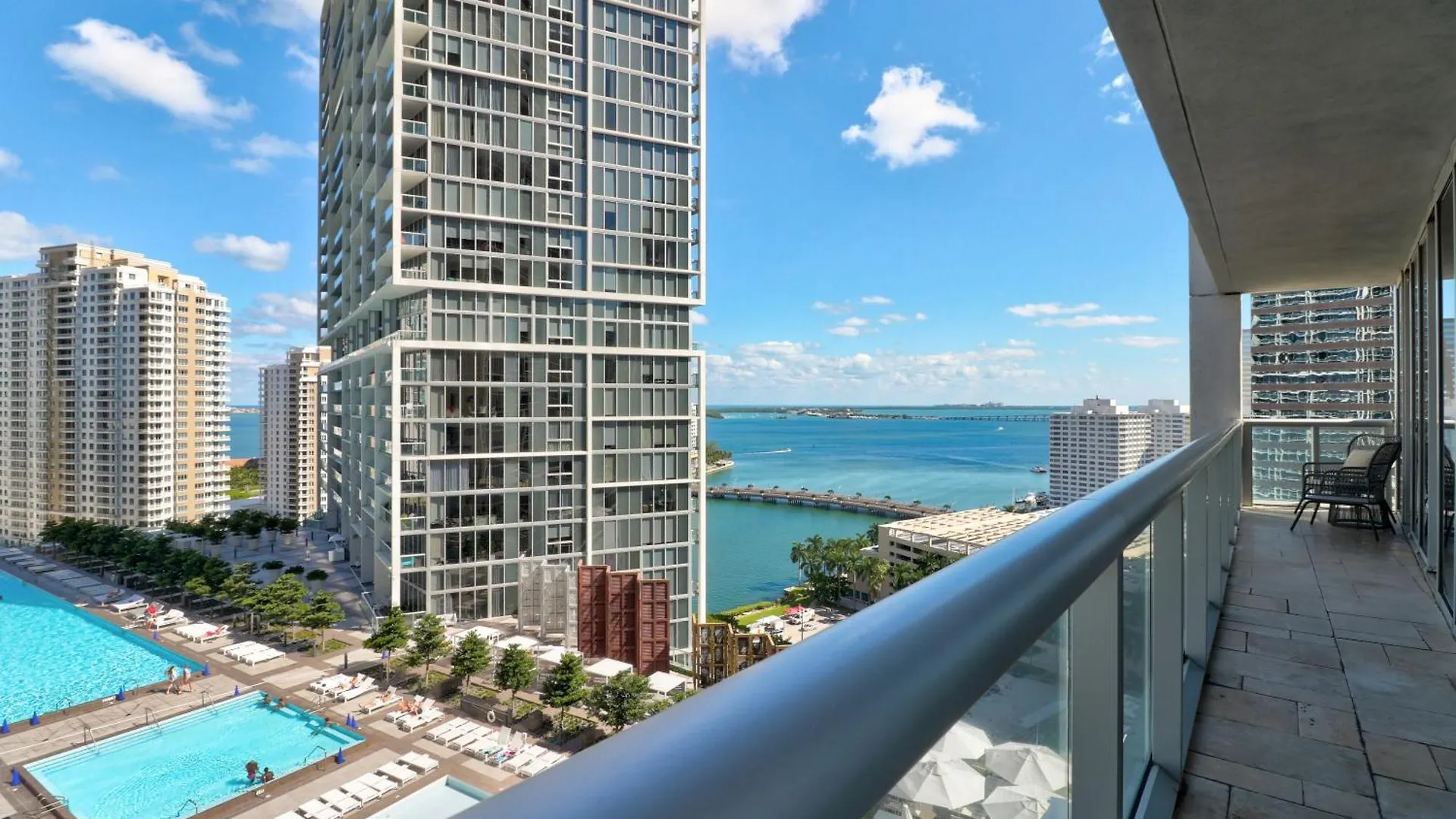2b2b W Water View - Free Parking - Pool - Lux *