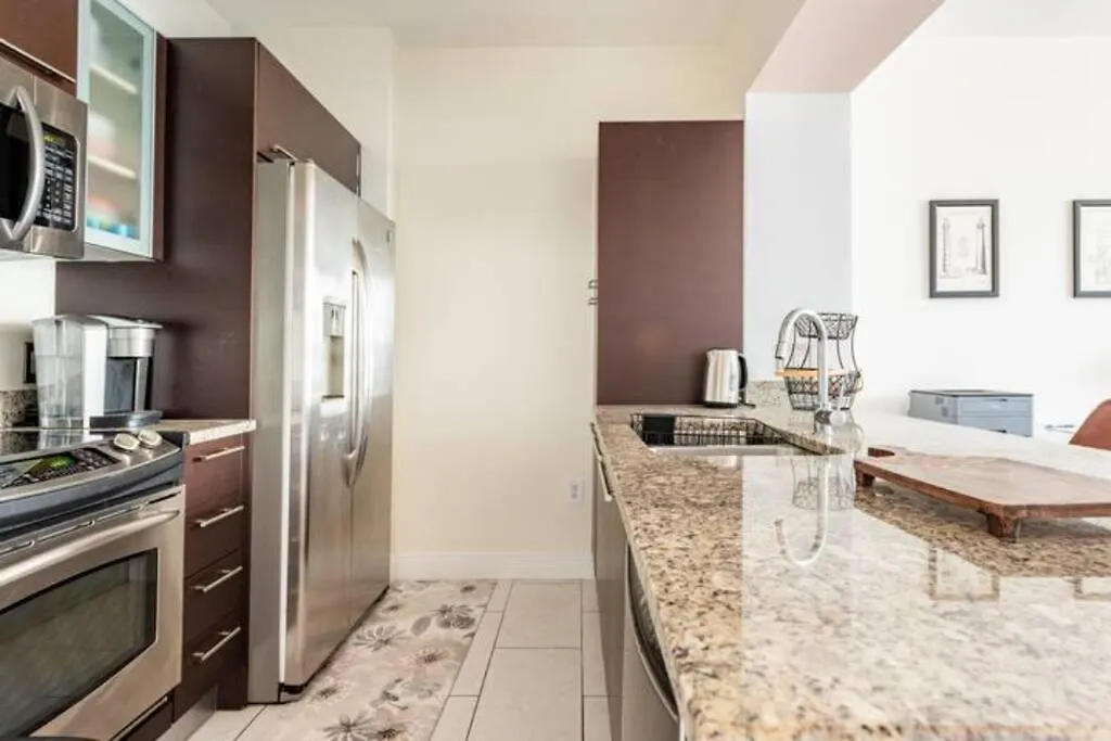 Apartment Brickell High Rise Living At Its Best! W/ Pool Gym Miami
