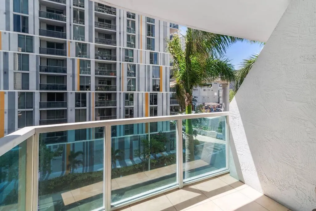 Brickell 2 Story Luxury Getaway With Pool * Μαϊάμι